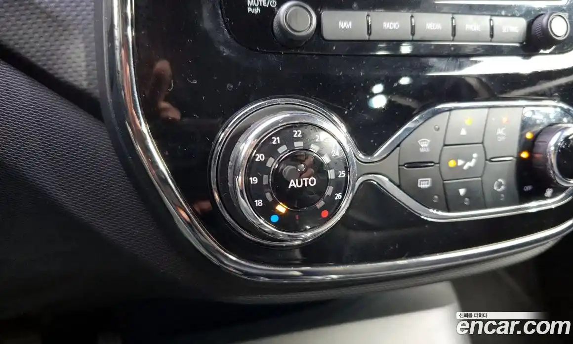 Renault QM3 2015 1.5 гидро в Москве № 1761523, фото 15