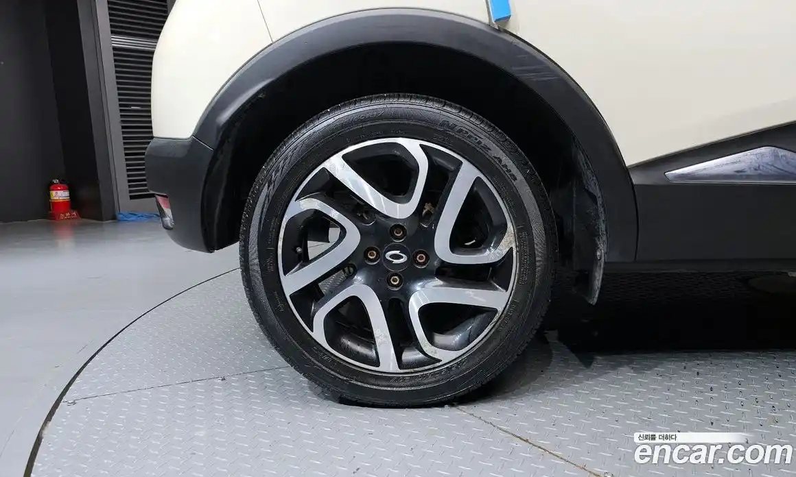 Renault QM3 2015 1.5 гидро в Москве № 1761523, фото 5