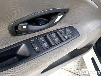 Renault SM3 2012 1.6 механика в Москве № 1761716, миниатюра 11