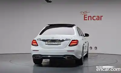 Mercedes-Benz E-Class 2020 2.0 гидро в Москве № 1762540, миниатюра 4
