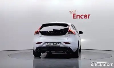 Volvo V40 2018 2.0 гидро в Москве № 1763561, миниатюра 4