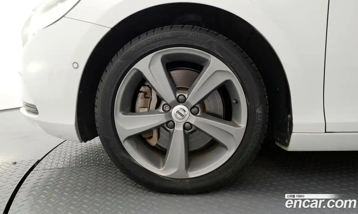 Volvo V40 2018 2.0 гидро в Москве № 1763561, фото 5