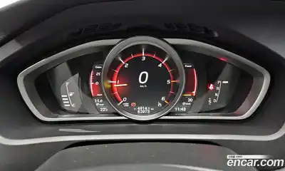 Volvo V40 2018 2.0 гидро в Москве № 1763561, миниатюра 8