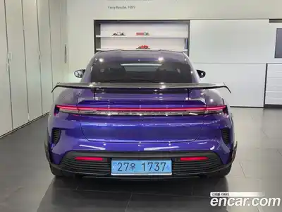 Porsche Taycan 2025 0.1 гидро в Москве № 1763882, миниатюра 4