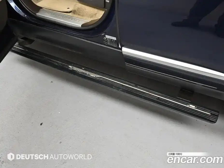 Land Rover Range-Rover 2015 4.4 гидро в Москве № 1764127, фото 17