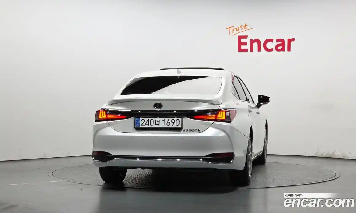 Lexus ES 2024 2.5 гидро в Москве № 1764901, фото 4