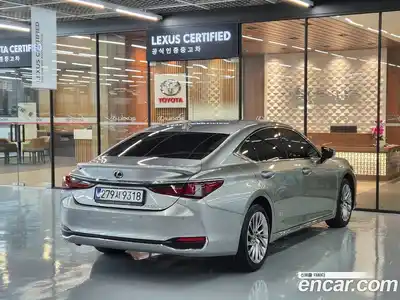 Lexus ES 2025 2.5 вариатор в Москве № 1764982, миниатюра 2