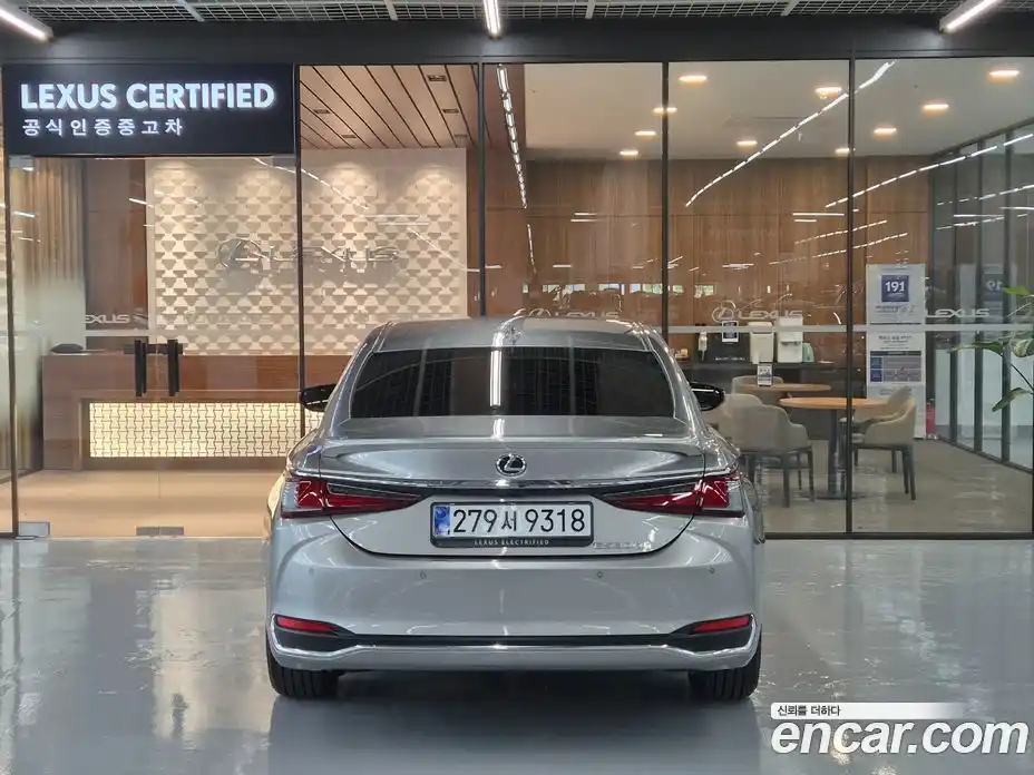Lexus ES 2025 2.5 вариатор в Москве № 1764982, фото 4