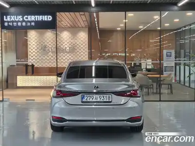 Lexus ES 2025 2.5 вариатор в Москве № 1764982, миниатюра 4