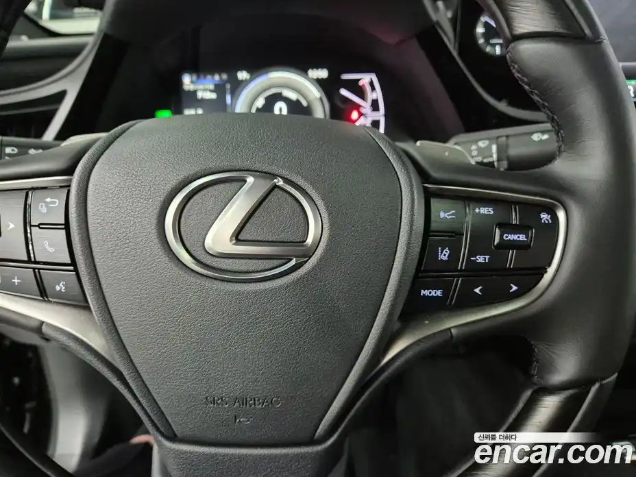 Lexus ES 2025 2.5 вариатор в Москве № 1764983, фото 15