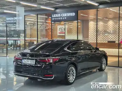 Lexus ES 2025 2.5 вариатор в Москве № 1764983, миниатюра 2