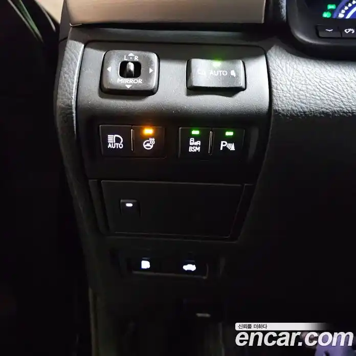 Lexus LS 2016 5.0 вариатор в Москве № 1765006, фото 13