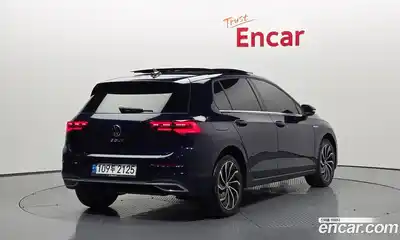 Volkswagen Golf 2022 2.0 гидро в Москве № 1765106, миниатюра 2