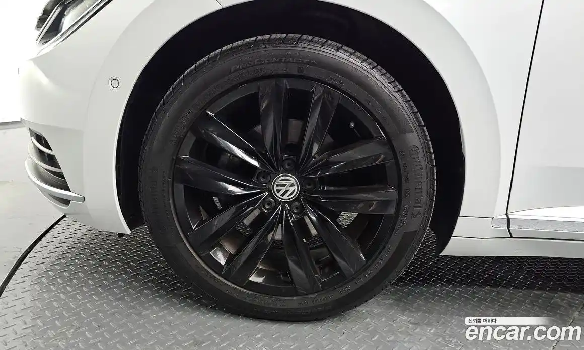 Volkswagen Arteon 2019 2.0 гидро в Москве № 1765214, фото 5