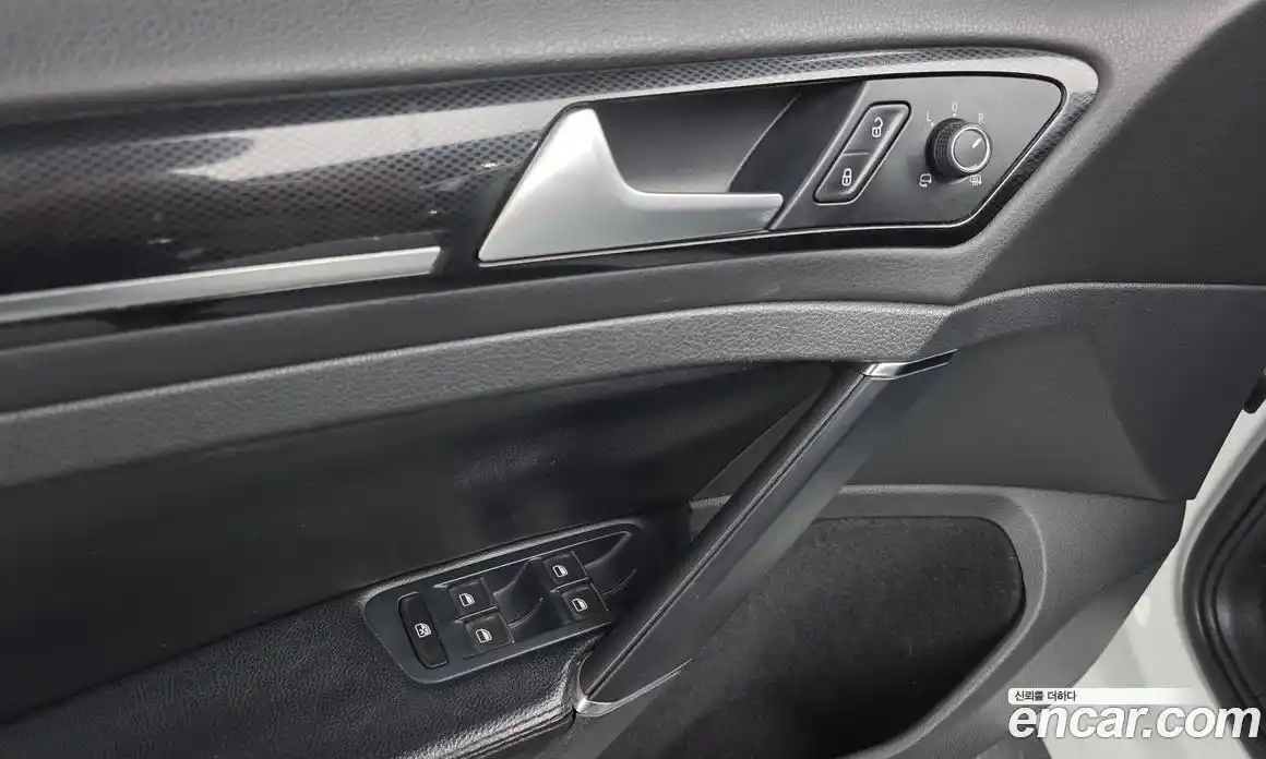 Volkswagen Golf 2014 1.6 гидро в Москве № 1765221, фото 13