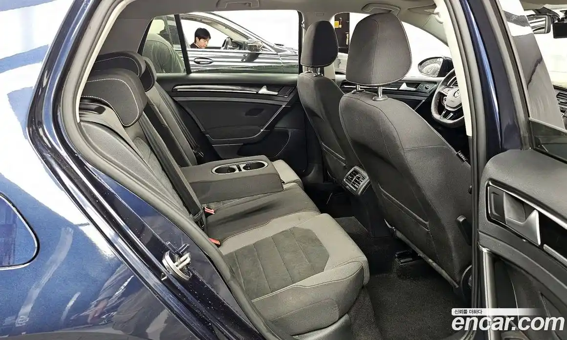 Volkswagen Golf 2016 1.4 гидро в Москве № 1765296, фото 12