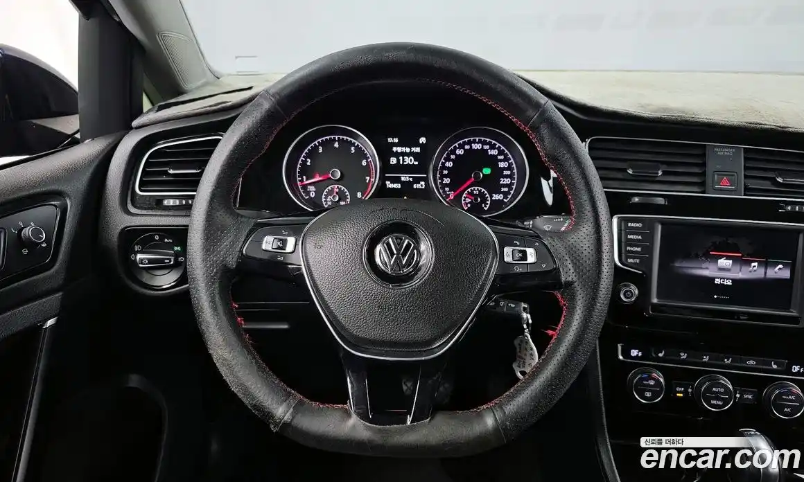 Volkswagen Golf 2016 1.4 гидро в Москве № 1765296, фото 13