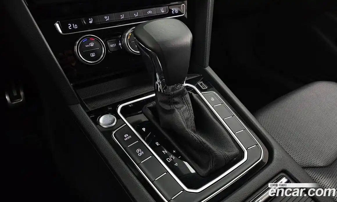 Volkswagen Arteon 2020 2.0 гидро в Москве № 1765315, фото 9