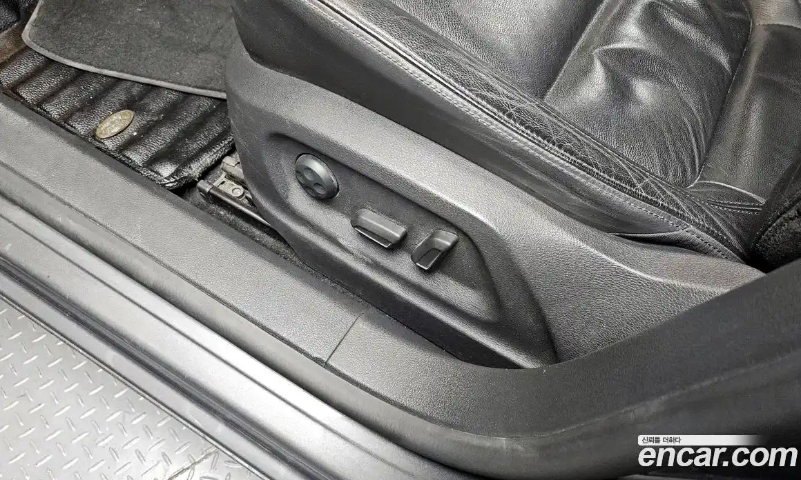 Volkswagen Tiguan 2015 2.0 гидро в Москве № 1765324, фото 19
