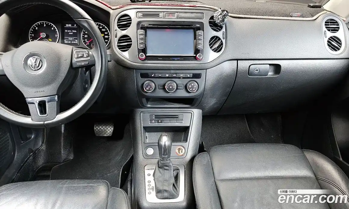 Volkswagen Tiguan 2015 2.0 гидро в Москве № 1765324, фото 7