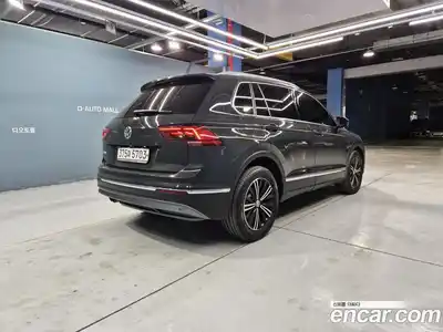 Volkswagen Tiguan 2020 2.0 гидро в Москве № 1765369, миниатюра 5
