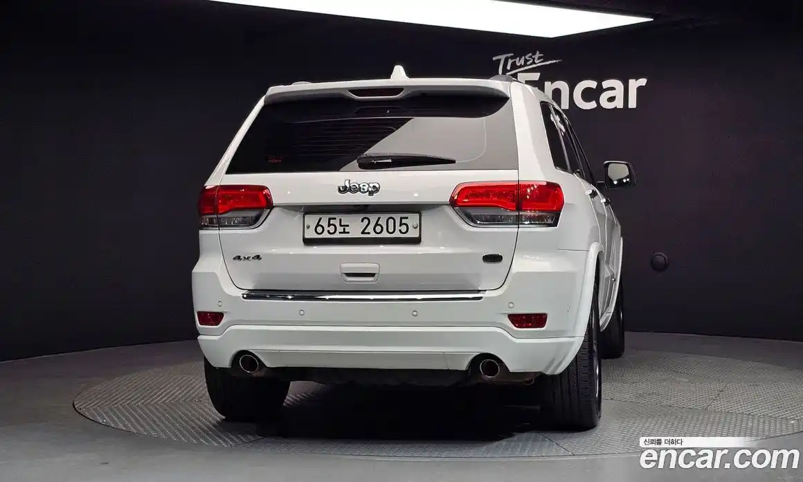 Jeep Cherokee 2017 3.0 гидро в Москве № 1766416, фото 4