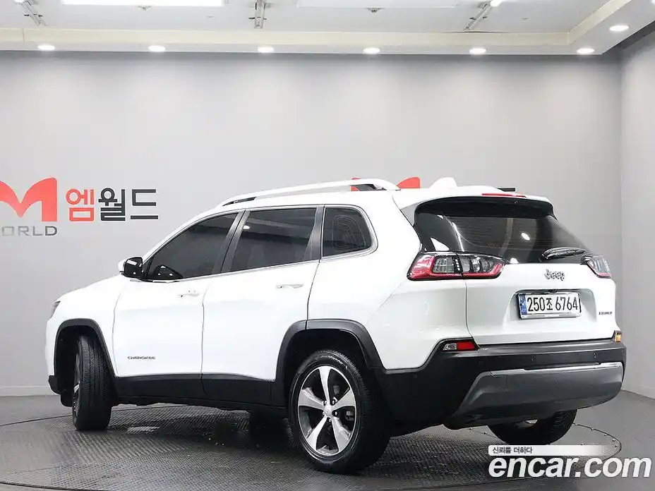 Jeep Cherokee 2021 2.4 гидро в Москве № 1766533, фото 4