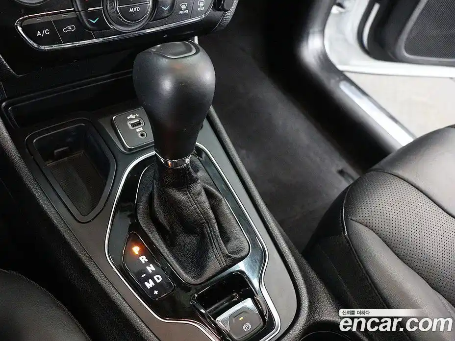 Jeep Cherokee 2021 2.4 гидро в Москве № 1766533, фото 9