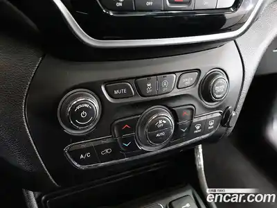 Jeep Cherokee 2021 2.4 гидро в Москве № 1766533, миниатюра 10
