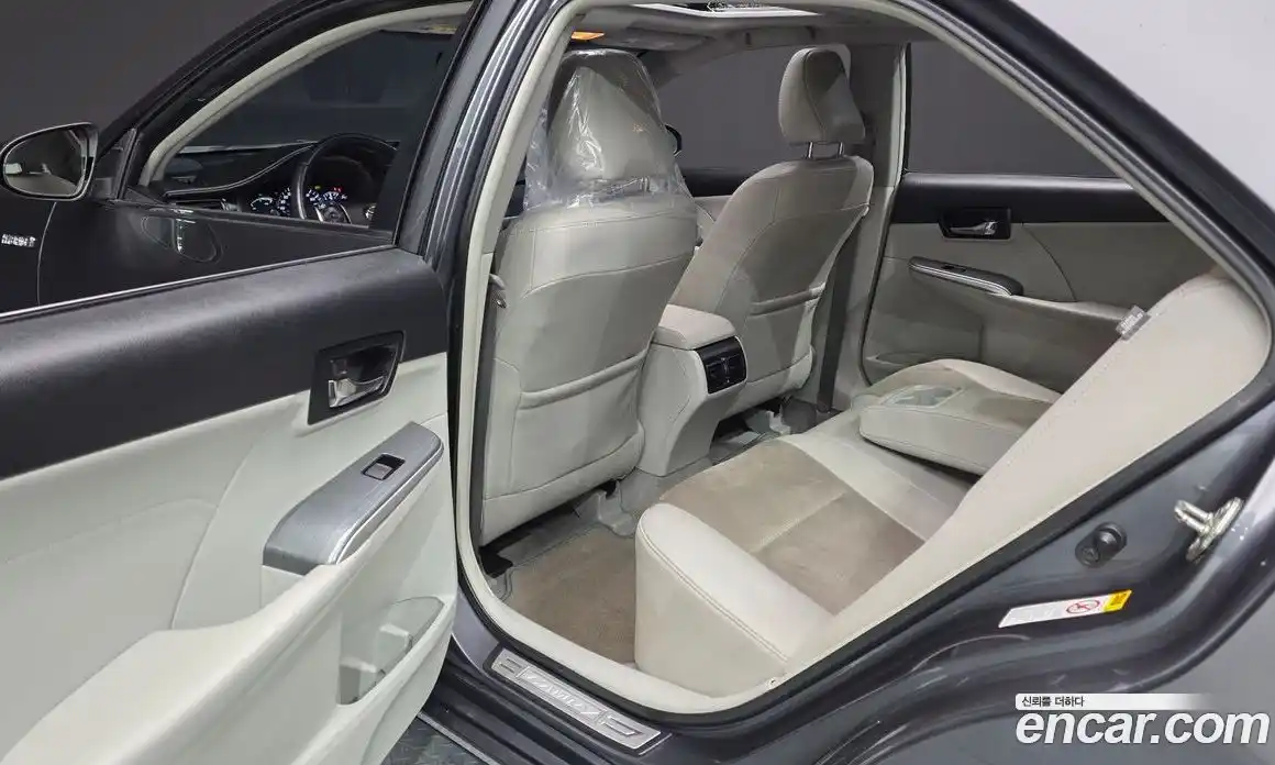 Toyota Camry 2013 2.5 гидро в Москве № 1766894, фото 11