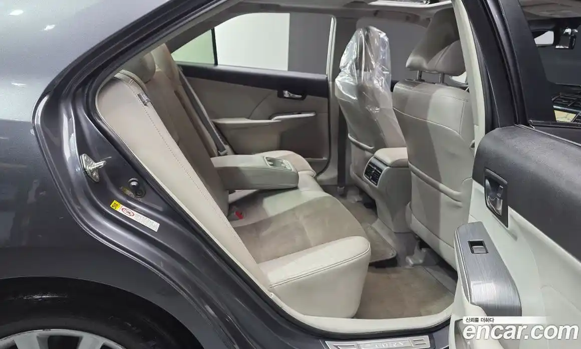 Toyota Camry 2013 2.5 гидро в Москве № 1766894, фото 12