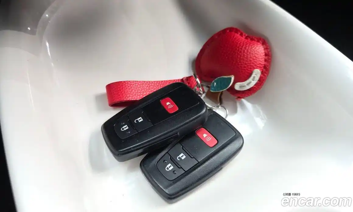 Toyota Prius 2016 1.8 гидро в Москве № 1766926, фото 19