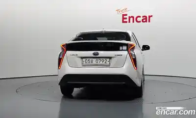Toyota Prius 2016 1.8 гидро в Москве № 1766926, миниатюра 4
