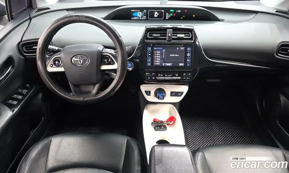 Toyota Prius 2016 1.8 гидро в Москве № 1766926, фото 7