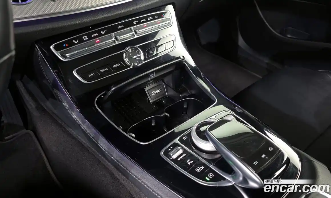 Mercedes-Benz E-Class 2018 2.0 гидро в Москве № 195140, фото 16