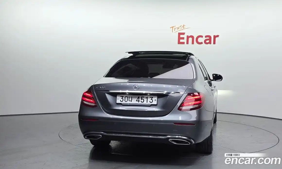 Mercedes-Benz E-Class 2018 2.0 гидро в Москве № 195140, фото 4