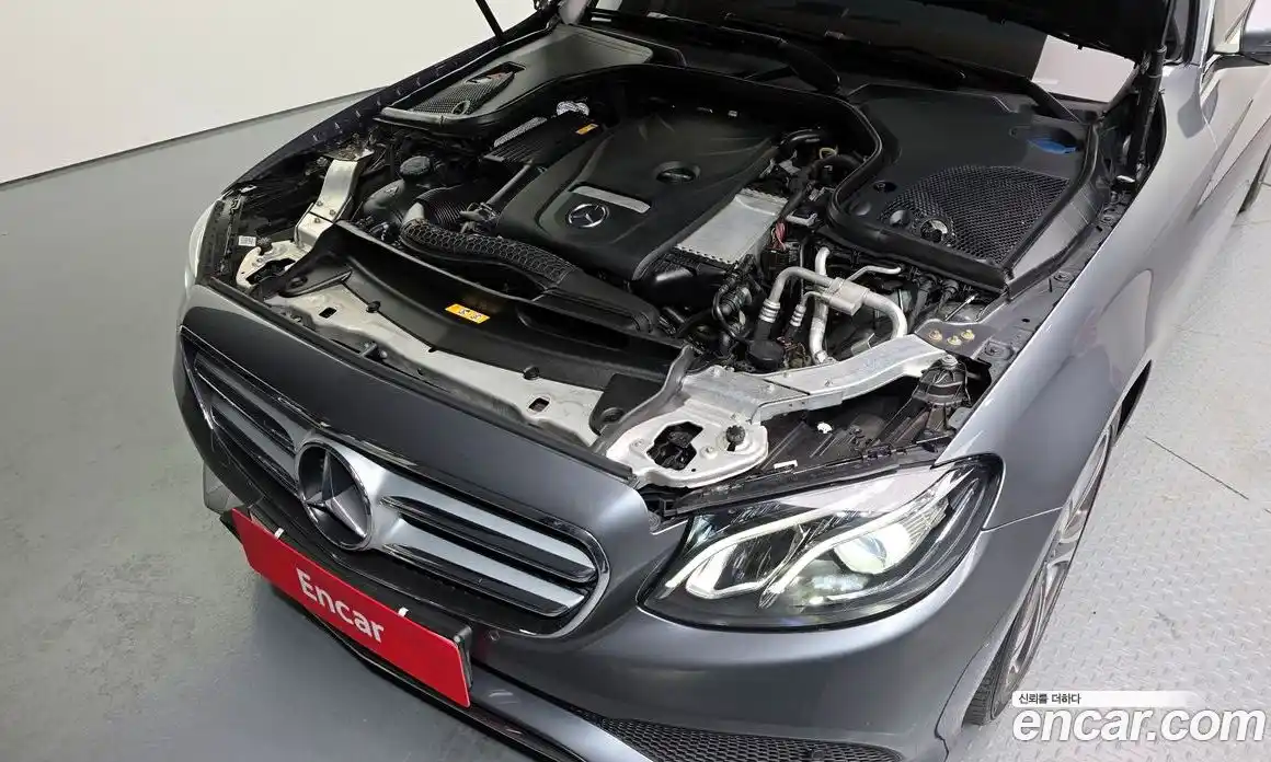 Mercedes-Benz E-Class 2018 2.0 гидро в Москве № 195140, фото 6