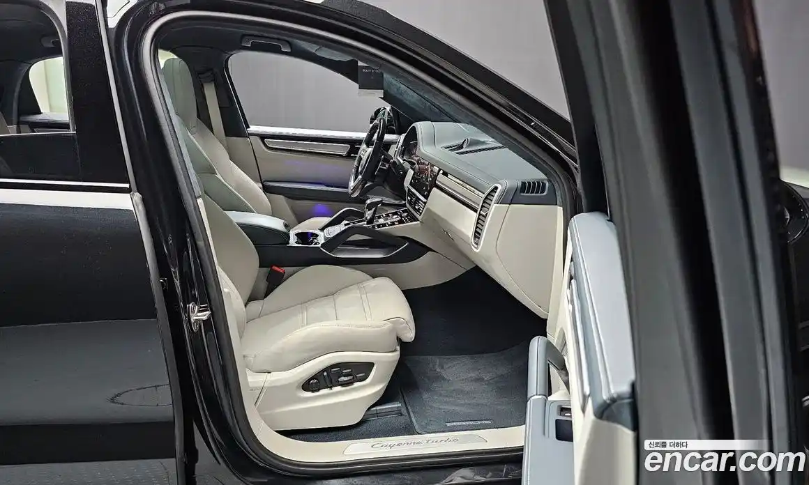Porsche Cayenne 2023 4.0 гидро в Москве № 197254, фото 16