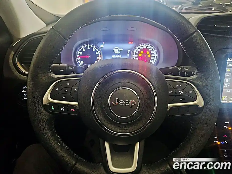 Jeep Renegade 2023 1.3 гидро в Москве № 199446, фото 13