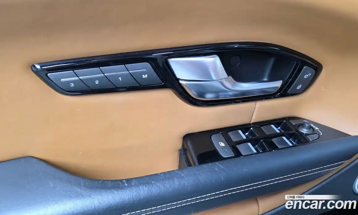 Land Rover Range-Rover Evoque 2016 2.0 гидро в Москве № 213675, фото 13