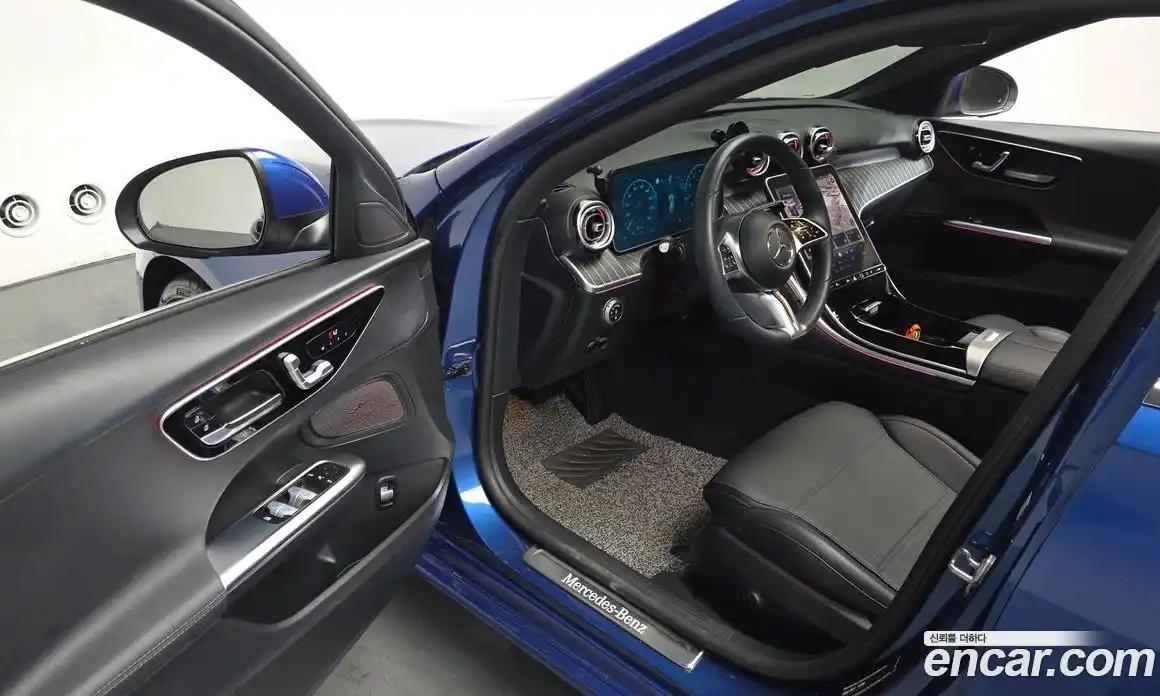 Mercedes-Benz C-Class 2023 2.0 гидро в Москве № 217184, фото 10