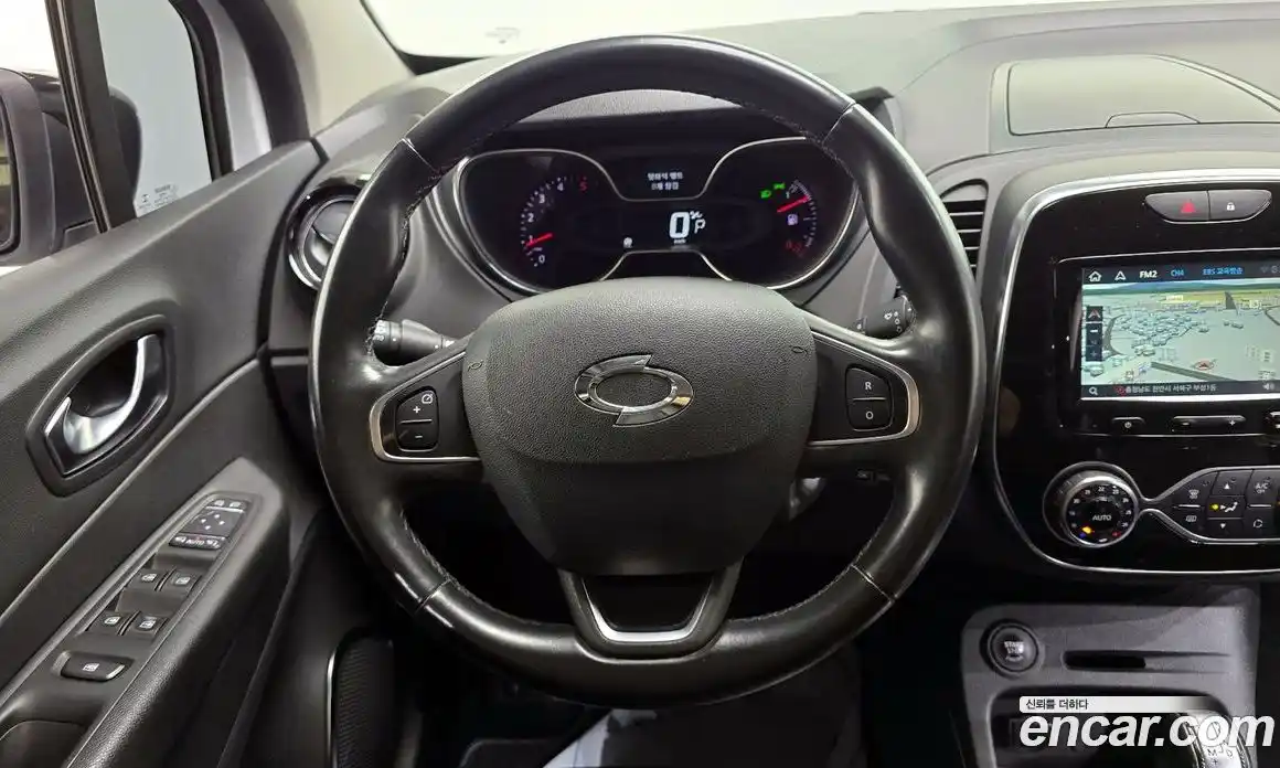 Renault QM3 2019 1.5 гидро в Москве № 223908, фото 15