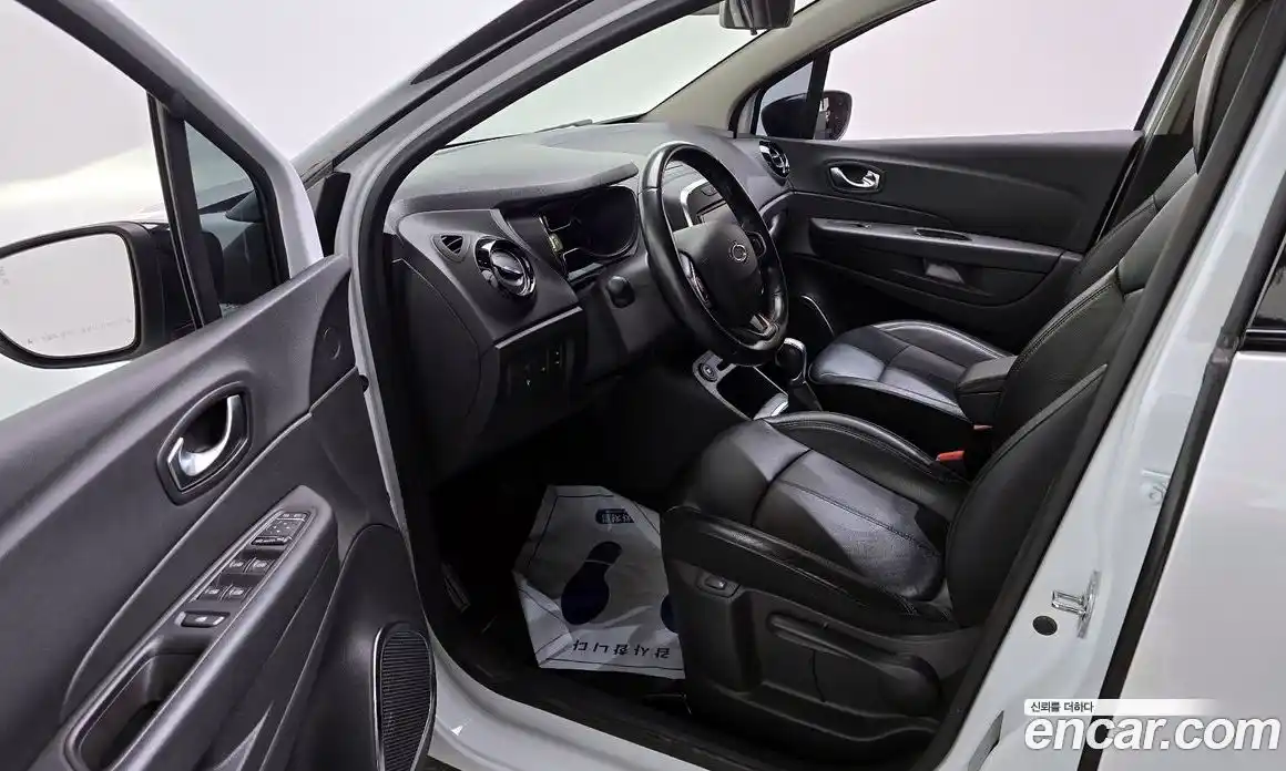 Renault QM3 2019 1.5 гидро в Москве № 223908, фото 10