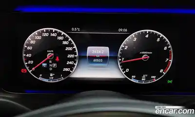 Mercedes-Benz E-Class 2018 2.0 гидро, миниатюра 8