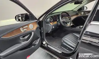 Mercedes-Benz E-Class 2018 2.0 гидро, миниатюра 10