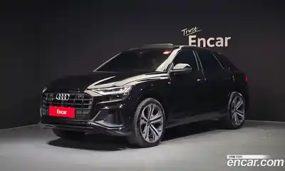 Audi Q8, 2022