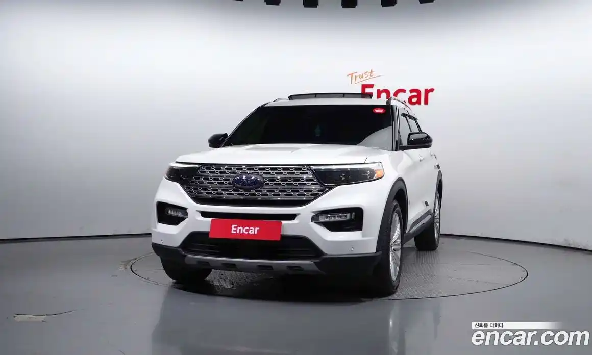 Ford Explorer 2023 2.3 гидро в Москве № 233247, фото 3