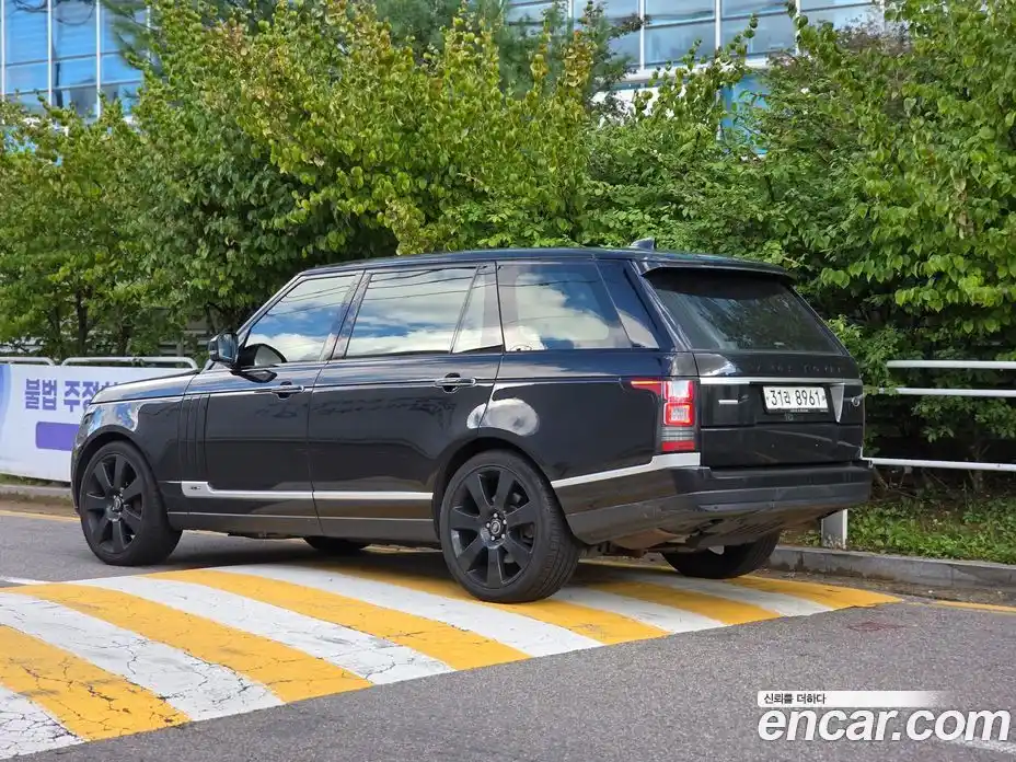 Land Rover Range-Rover 2017 4.4 гидро в Москве № 316452, фото 3