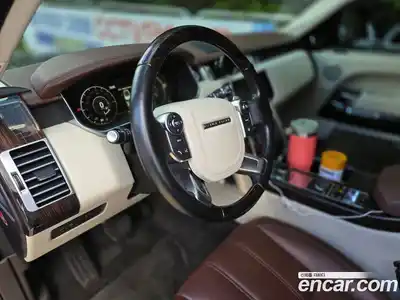 Land Rover Range-Rover 2017 4.4 гидро в Москве № 316452, миниатюра 6