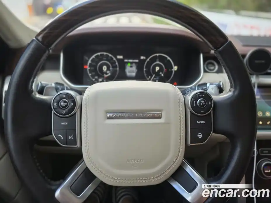 Land Rover Range-Rover 2017 4.4 гидро в Москве № 316452, фото 7